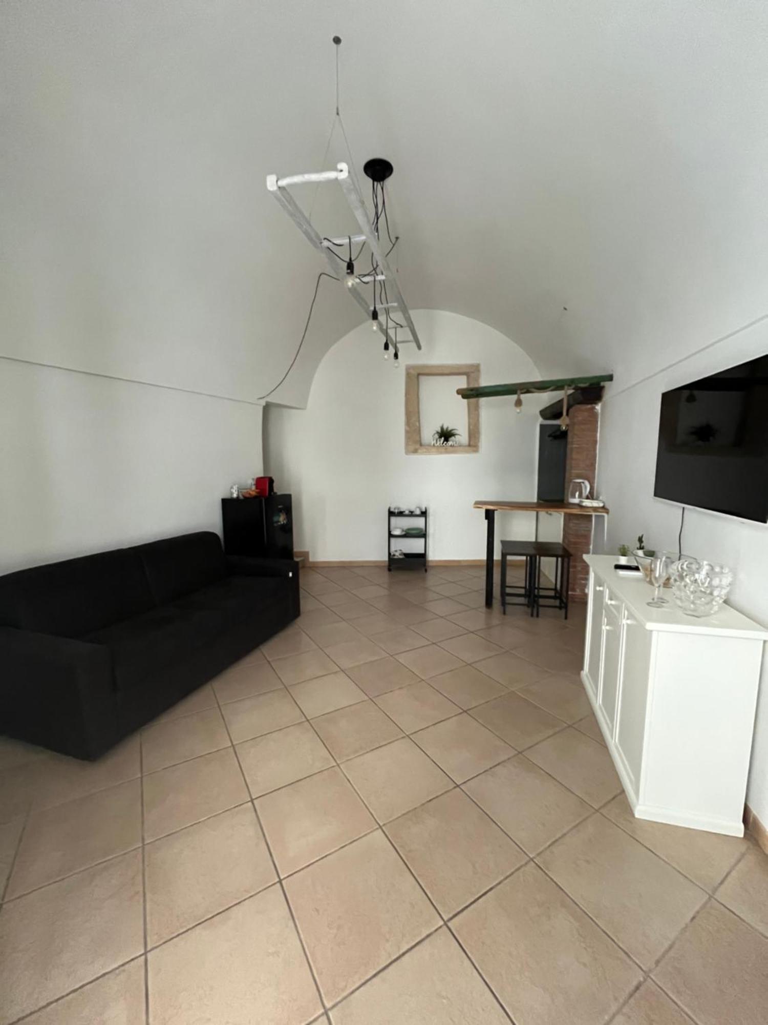 Ostuni 21Mqsuitehomes, Appartamento Con Mini Piscina Privata, Appartamenti Con Vasca Idromassaggio & Appartamenti Standard Kültér fotó